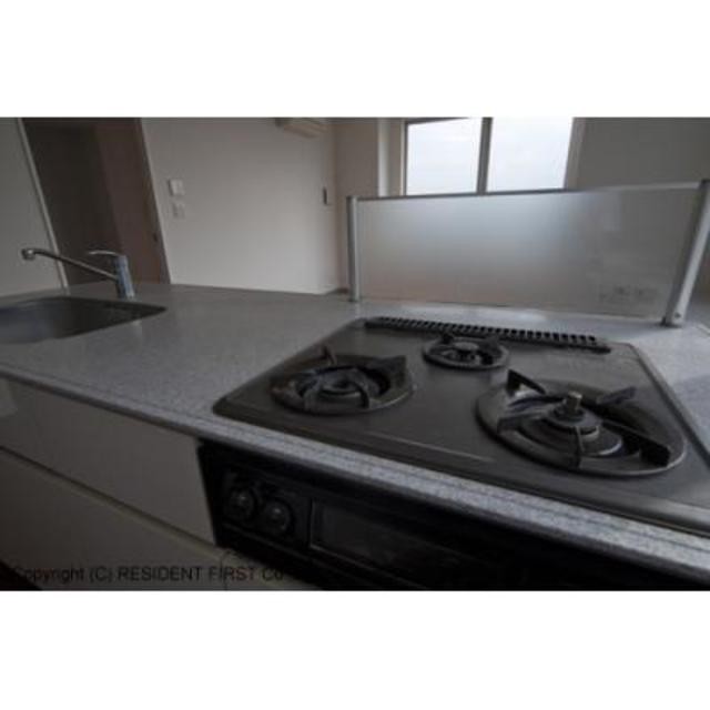 ※写真は同タイプ住戸です。(キッチン)