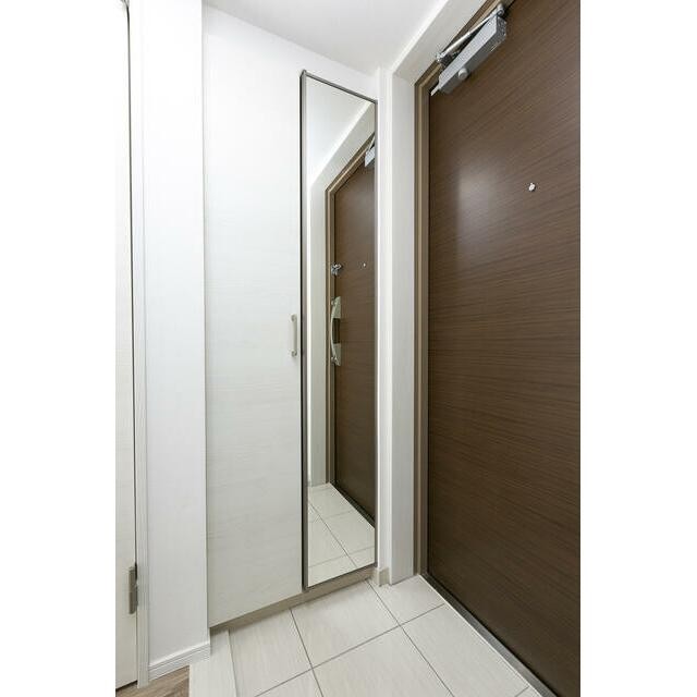 ※同仕様写真含む(玄関)