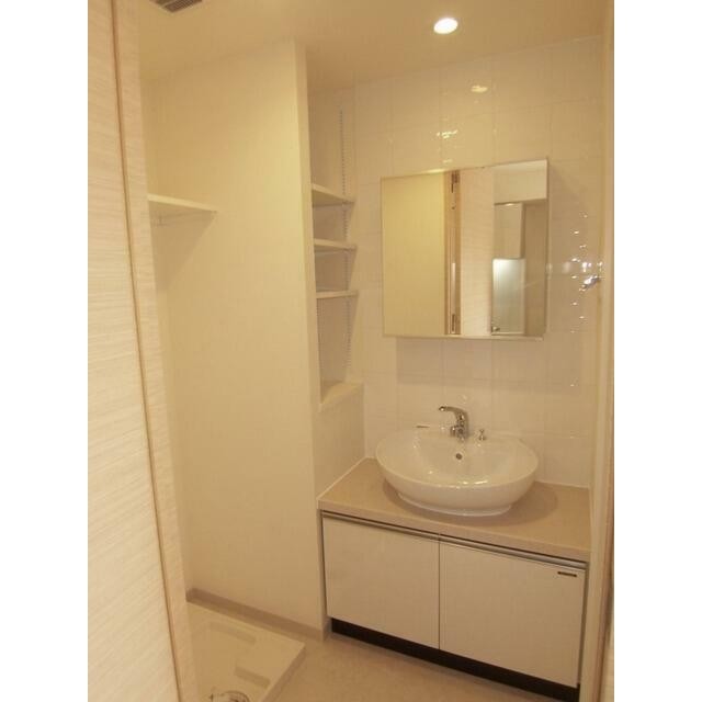 Aタイプ2011年1月撮影 同タイプ1001号室の写真です。(内装)