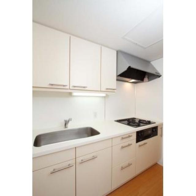 ※写真は同タイプ住戸です。(キッチン)