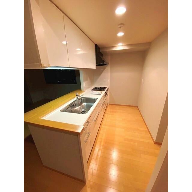 ※写真は同タイプ住戸です。(キッチン)