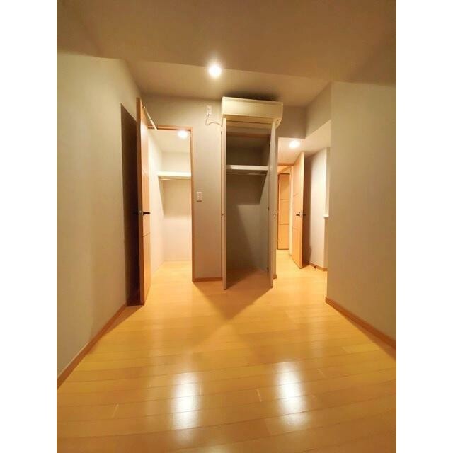 ※写真は同タイプ住戸です。(居間)