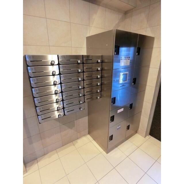 不在時に物をお預かりする宅配ボックス