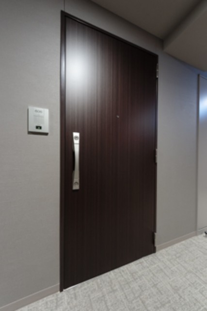 ※写真は同タイプ住戸です。(玄関)