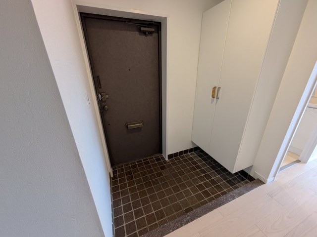 (玄関)
