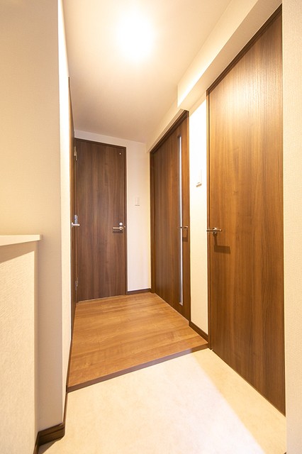 ※写真は同タイプ住戸です。(玄関)