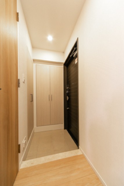 ※写真は同タイプ住戸です。(玄関)