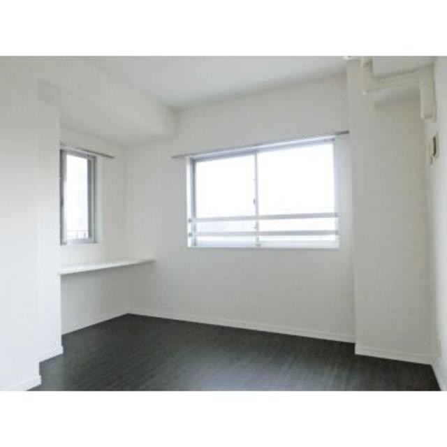 ※写真は同タイプ住戸です。(居間)