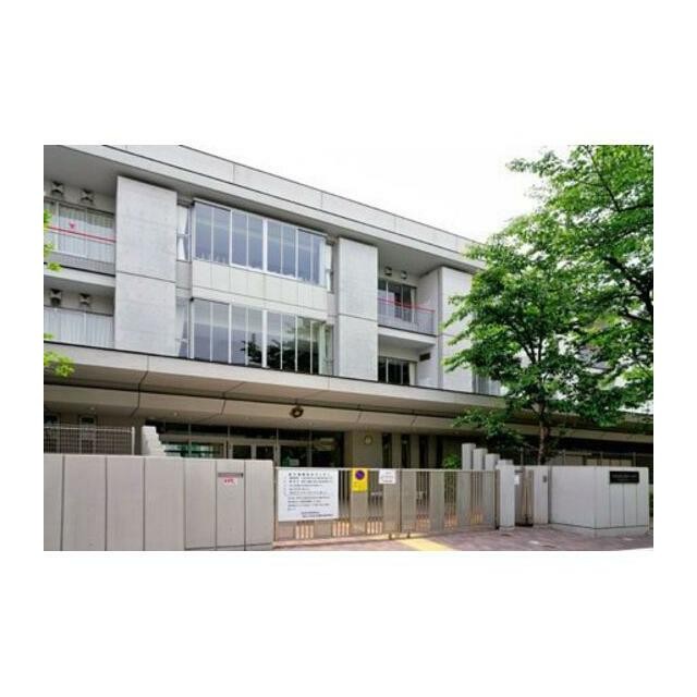 世田谷区立駒沢小学校（582m）(周辺)