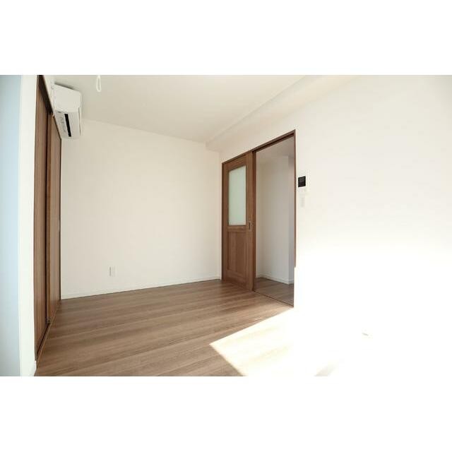 洋室 ※同物件・同仕様画像(居間)