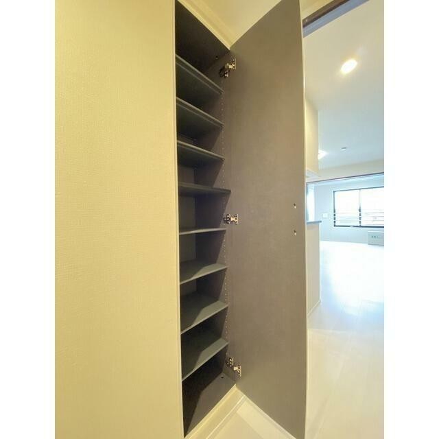 シューズボックス