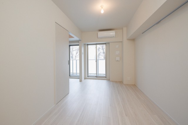 ※写真は同タイプ住戸です。(居間)