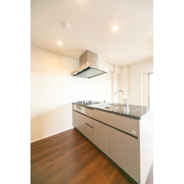 ※写真は同タイプ住戸です。(キッチン)