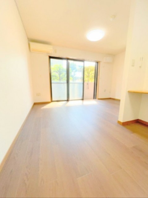 ※同仕様写真含む(居間)