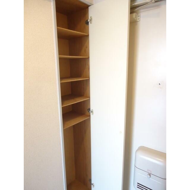 下足入れ(内装)