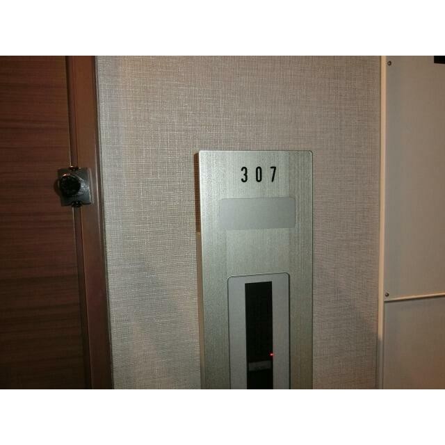 ※同仕様写真含む(玄関)