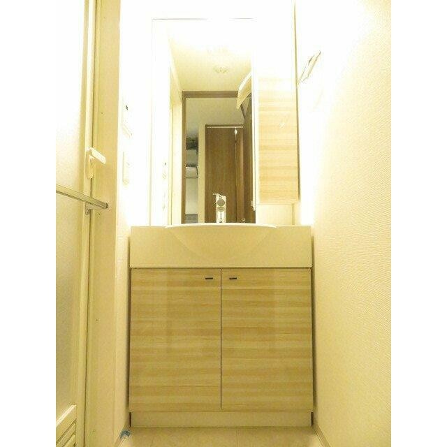 使いやすい洗面所です(内装)