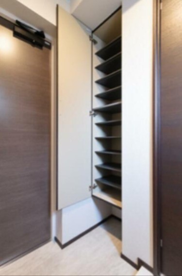 ※同仕様写真含む(玄関)