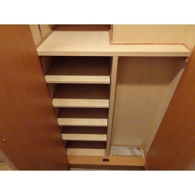 下駄箱(内装)