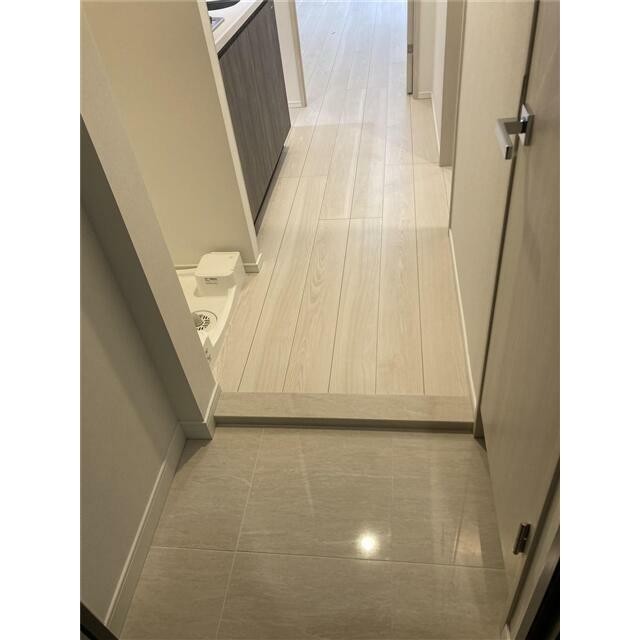 ※同仕様写真含む(玄関)