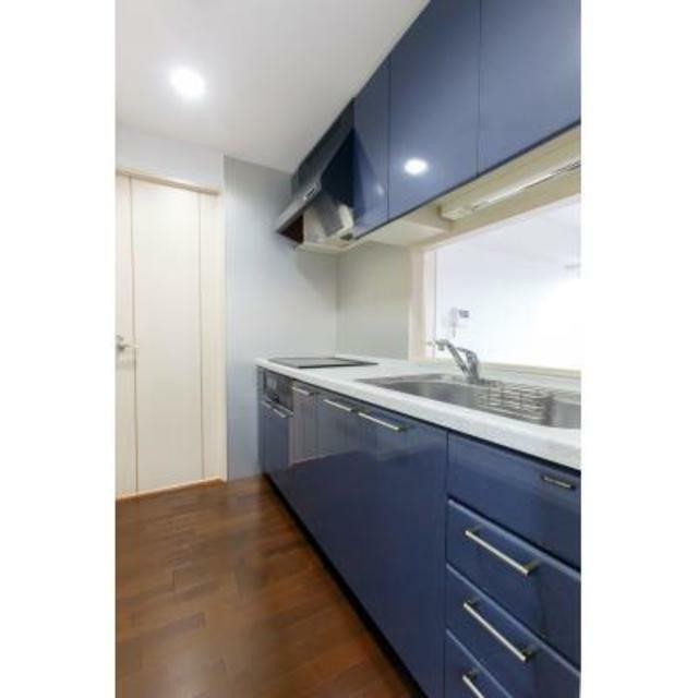 ※写真は同タイプ住戸です。(キッチン)