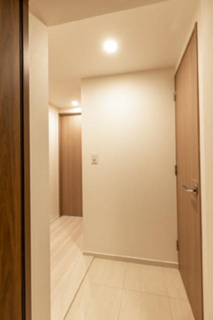 ※写真は同タイプ住戸です。(玄関)