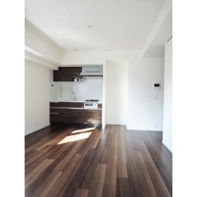 ※写真は同タイプ住戸です。(居間)