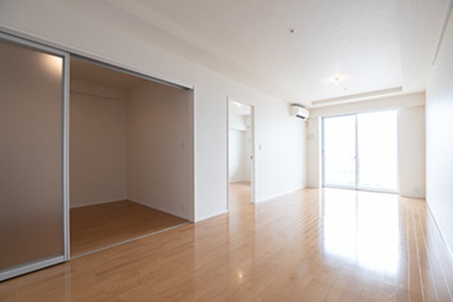 ※写真は同タイプ住戸です。(居間)