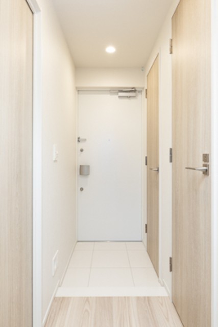 ※写真は同タイプ住戸です。(玄関)