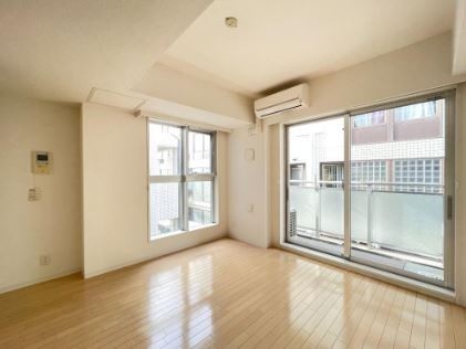 ※同仕様写真含む(居間)