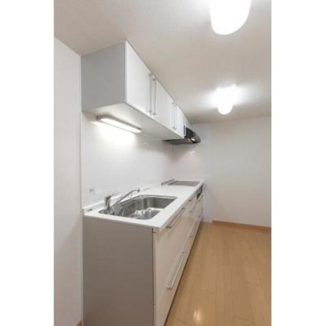 ※写真は同タイプ住戸です。(キッチン)