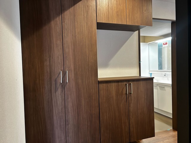 ※写真は同タイプ住戸です。(玄関)