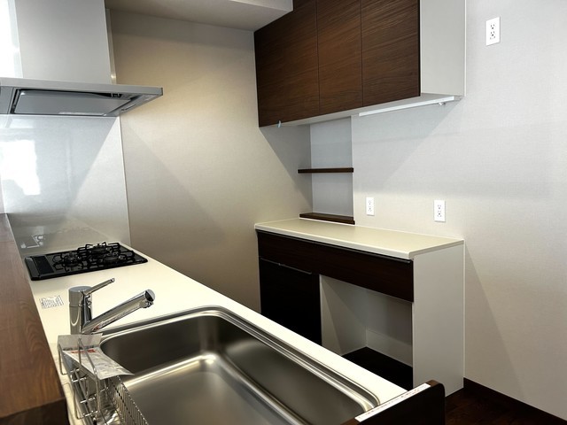 ※写真は同タイプ住戸です。(キッチン)