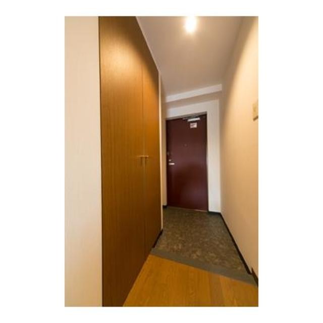 ※写真は同タイプ住戸です。(玄関)