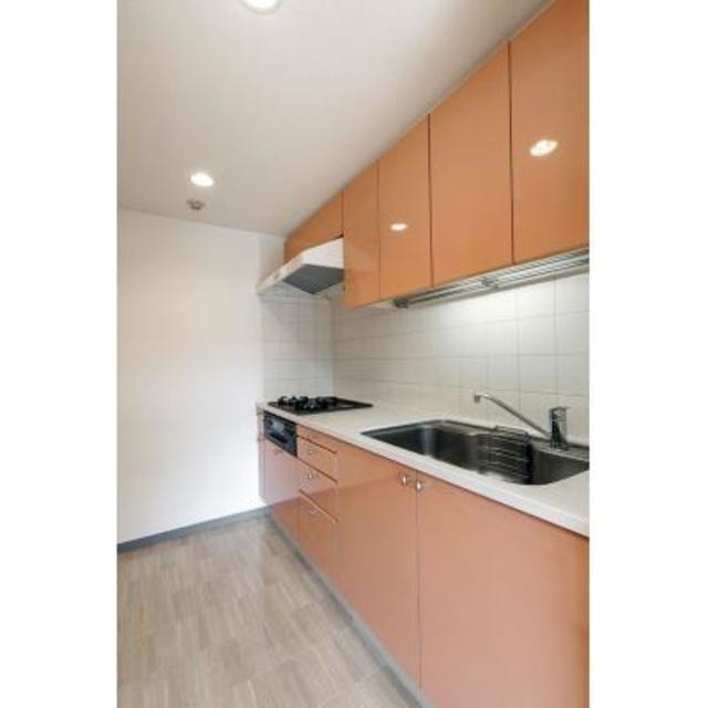 ※写真は同タイプ住戸です。(キッチン)