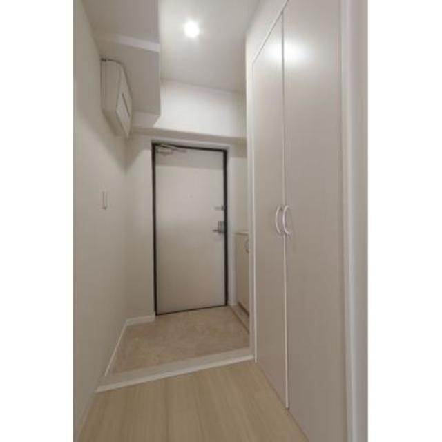 ※写真は同タイプ住戸です。(玄関)