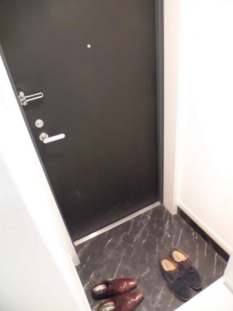 ※同仕様写真含む(玄関)