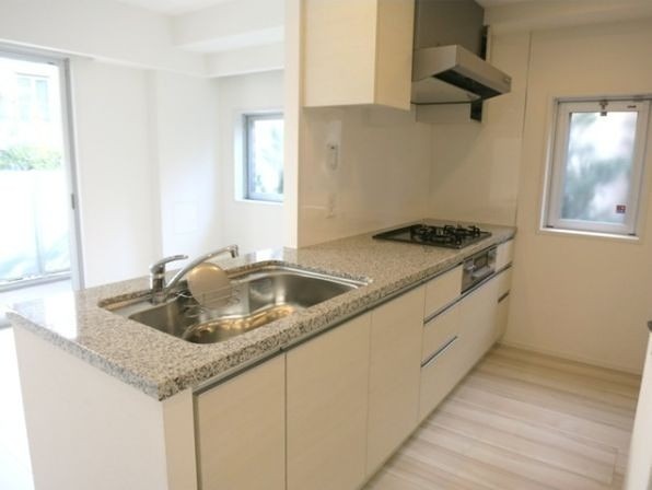 ※同仕様写真含む(キッチン)