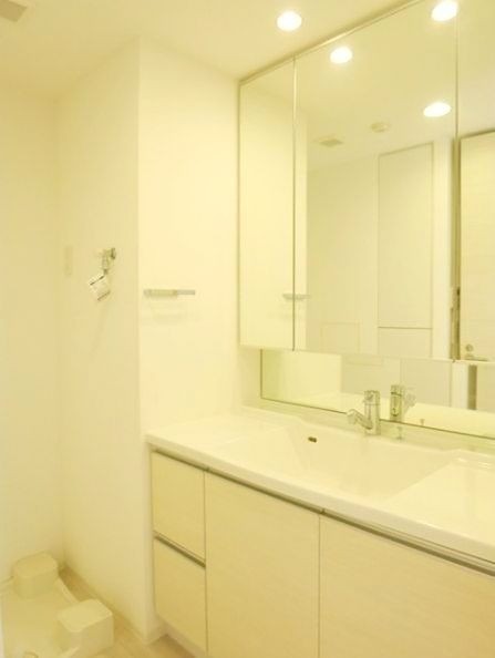 ※同仕様写真含む(内装)