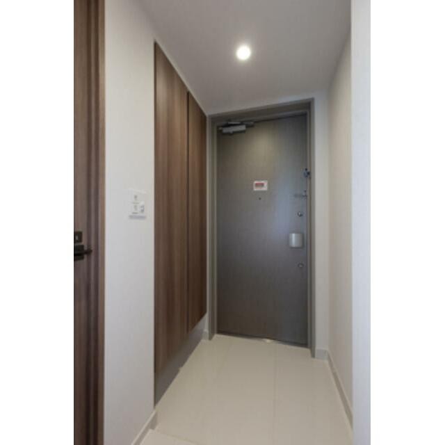 ※写真は同タイプ住戸です。(玄関)