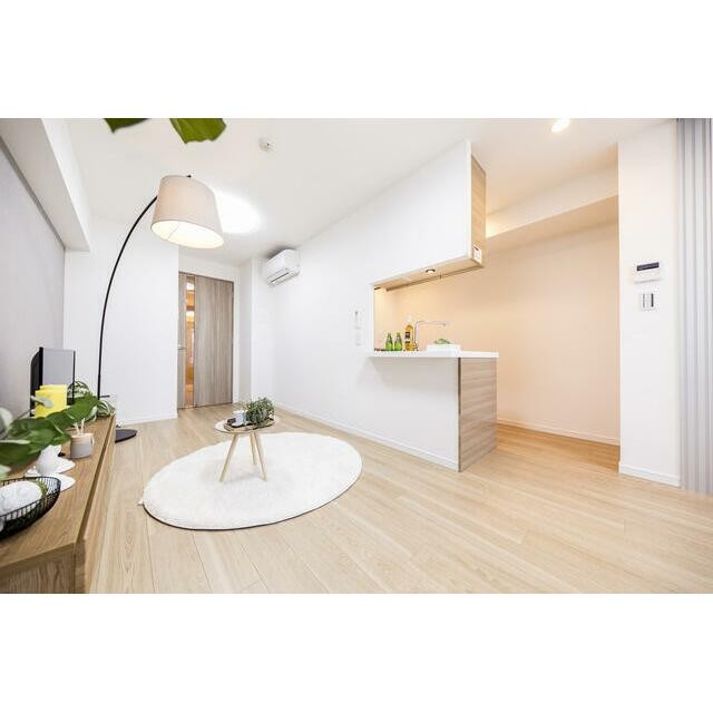 ※写真は同タイプ住戸です。(居間)