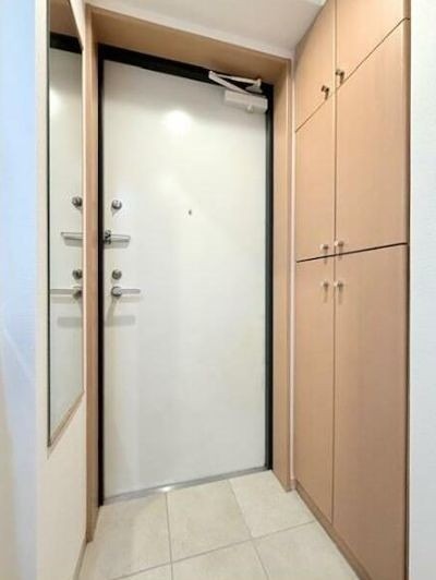 ※同仕様写真(玄関)