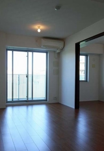 ※同仕様写真含む(居間)