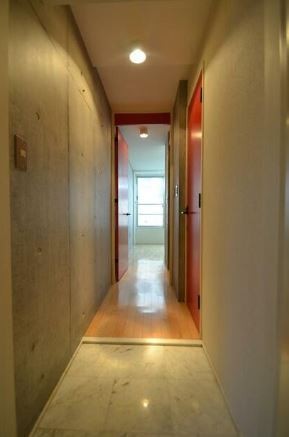 ※同仕様写真含む(玄関)