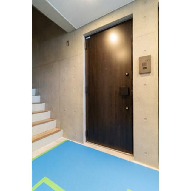 ※写真は同タイプ住戸です。(玄関)