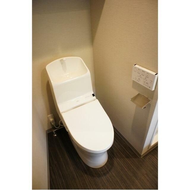 温水洗浄便座(内装)