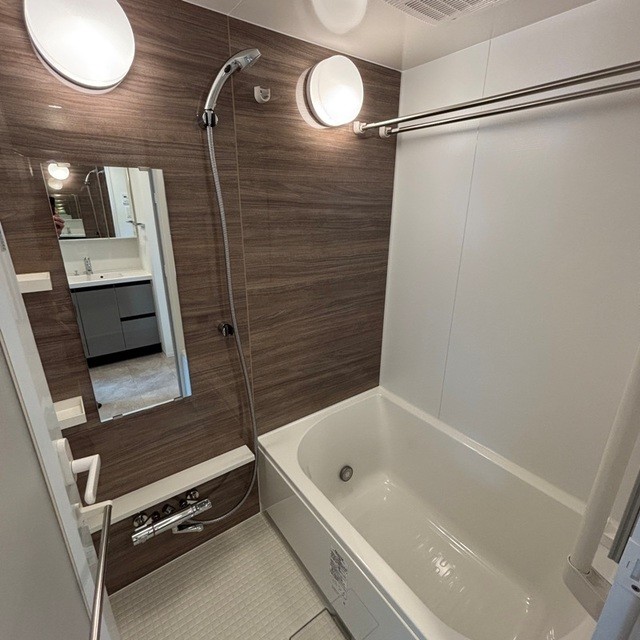 ※写真は同タイプ住戸です。(風呂)