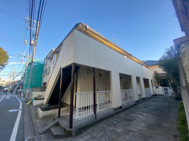 世田谷区駒沢１丁目 【賃貸居住】アパート