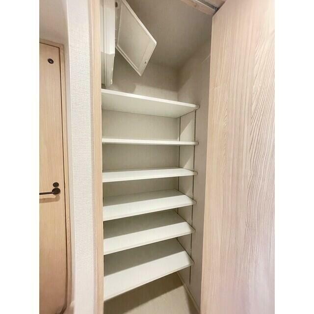 シューズボックス