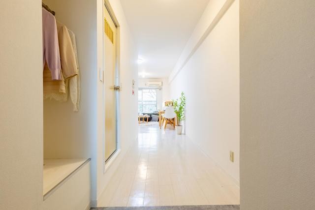 ※写真は同タイプ住戸です。(玄関)